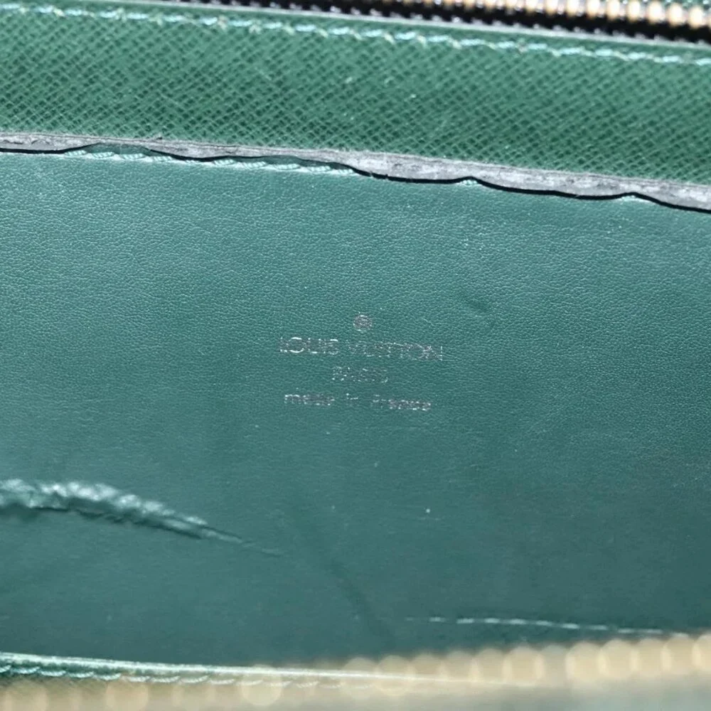 LOUIS VUITTON Taiga Porte Documents Rozan Business Bag Epicea M30054 Auth 142217